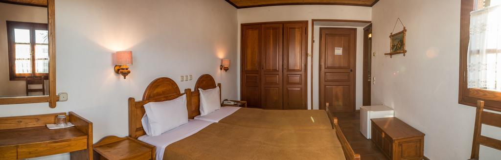 Hotel Galini Patmos スカラ エクステリア 写真