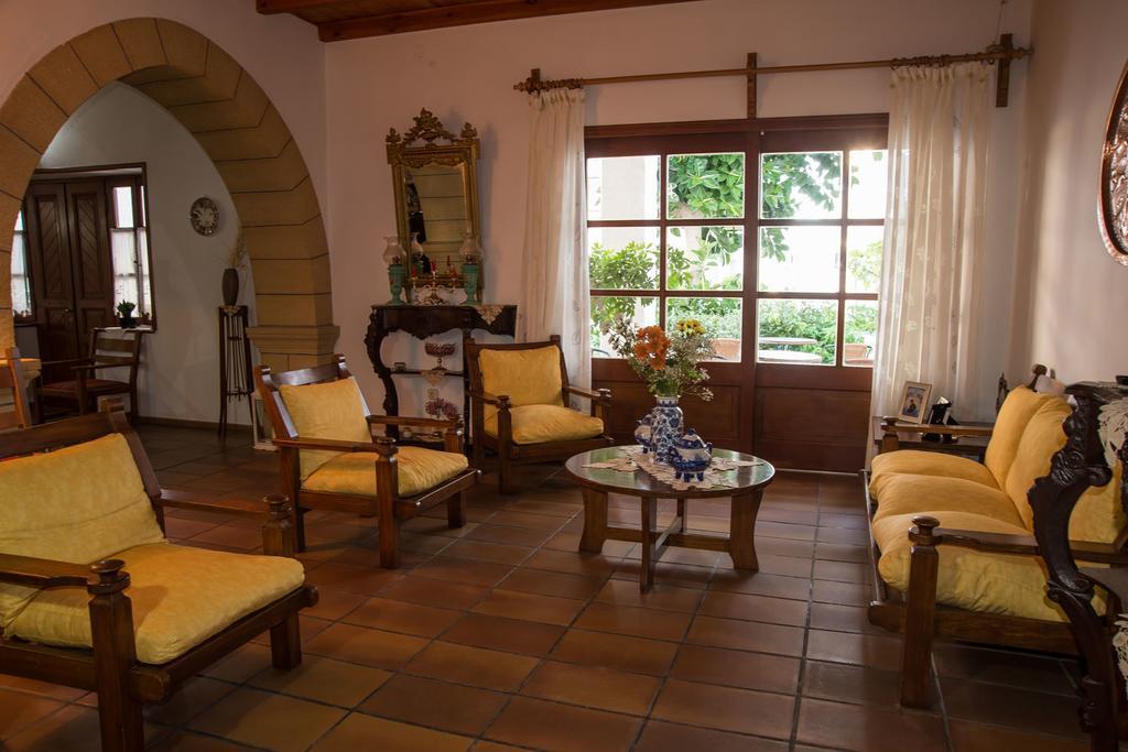 Hotel Galini Patmos スカラ エクステリア 写真