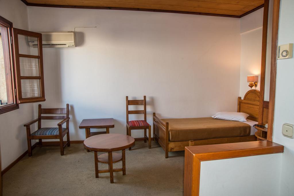 Hotel Galini Patmos スカラ エクステリア 写真